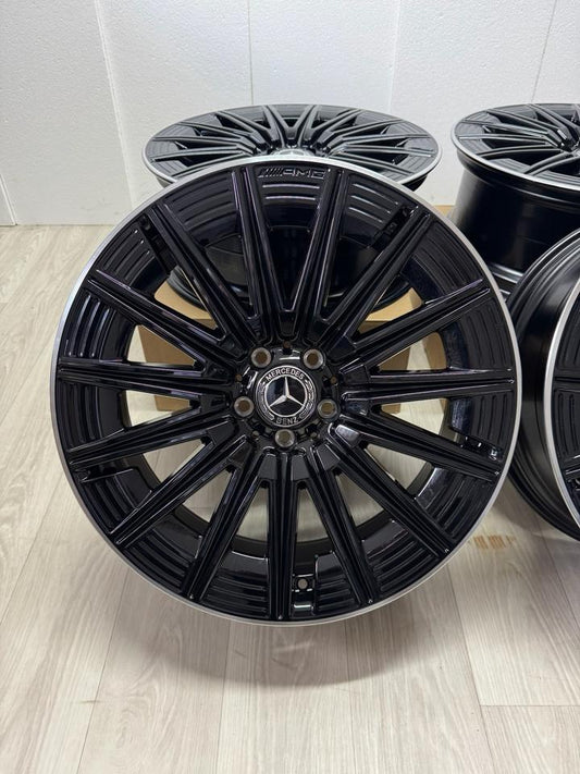 NEU Original Mercedes GLA H247 GLB X247 20 Zoll AMG Felgen Alufelgen A2474015200