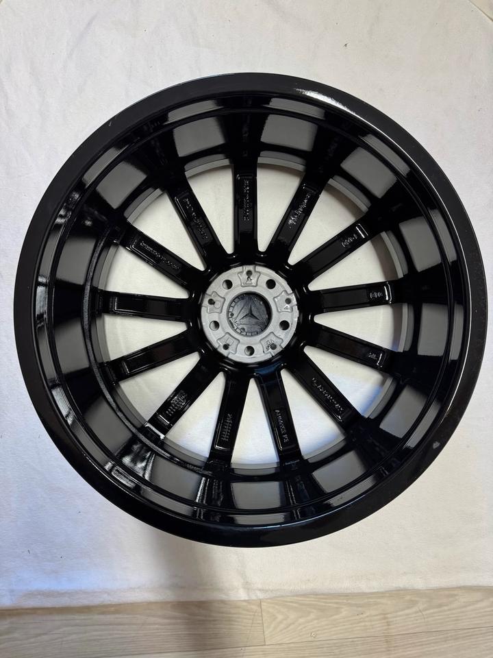 NEU Original Mercedes GLA H247 GLB X247 20 Zoll AMG Felgen Alufelgen Schwarz A2474011600