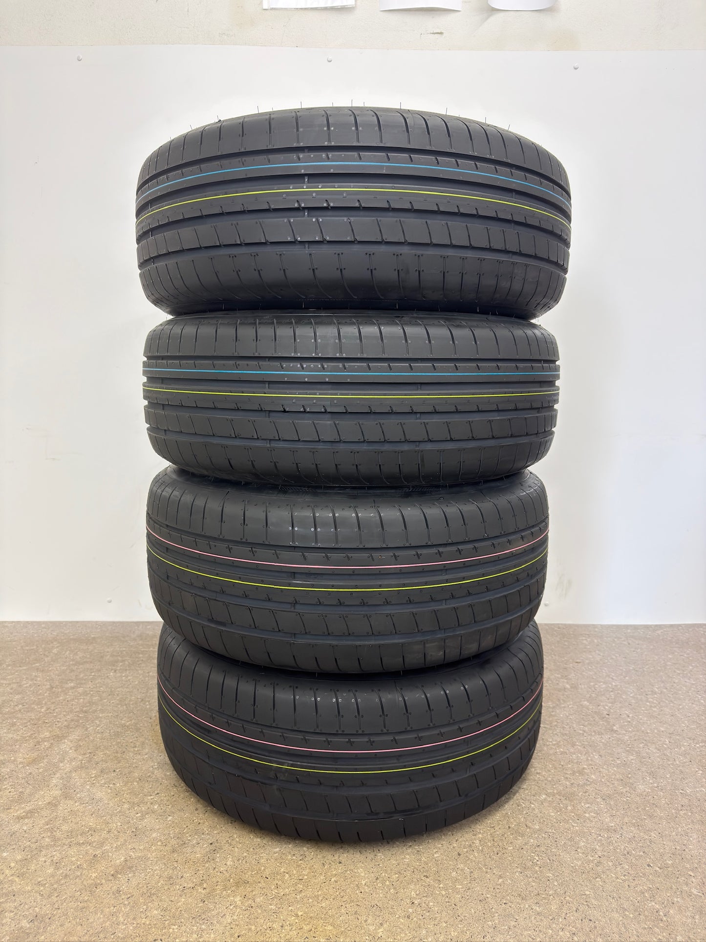 NEU Original Mercedes GLC X 254 C 254 18 Zoll Sommerräder Sommerreifen Felgen A2544010100 A2544014700 Alufelgen SUV Coupé Schwarz glanzgedreht 235/60 R18 103W 255/55 R18 109W Sommerradsatz