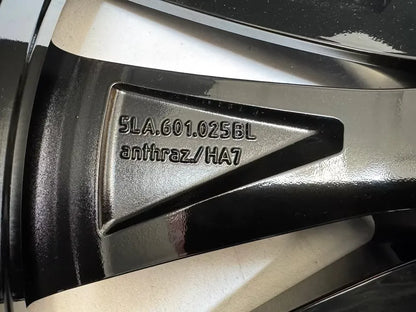 NEU* Original Skoda Enyaq iV Elroq Coupé 21 Zoll Betria Felgen Alufelgen 5LA601025P 5LA601025L 5LA601025BM 5LA601025BL Schwarz 8x20 ET45 9x20 ET42 Selection Sportline RS 80 85 85x Felgensatz SUV MwSt.