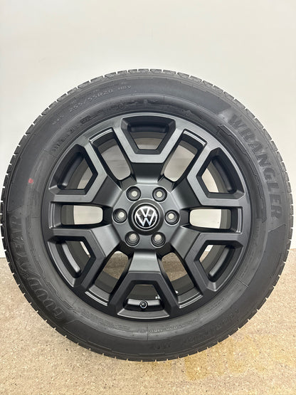 NEU Original VW Amarok II 2 T1 20 Zoll Bendigo Sommerräder Sommerreifen Felgen Alufelgen N1XC-1007-C1B T1XC-1007-C1A 255/50 R20 110V 8x20 ET55 Schwarz Matt RDKS Sommerradsatz