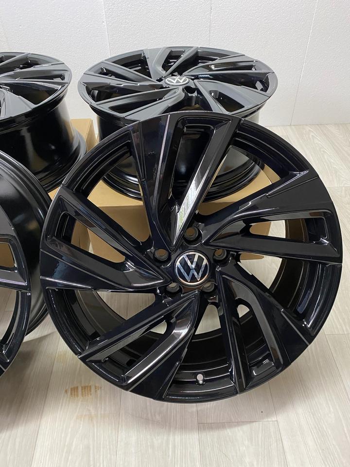 NEU Original VW Golf VIII 8 GTI GTD R 19 Zoll Adelaide Felgen Alufelgen Schwarz 5H0601025R