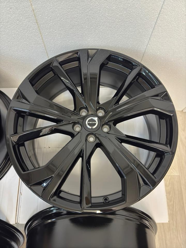 NEU Original Volvo XC60 II 2 21 Zoll 5-Double Spoke Felgen Alufelgen Schwarz Hochglanz 32134533
