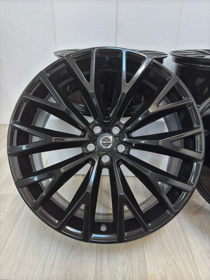 NEU Original Volvo XC60 II 2 22 Zoll R-Design Felgen Alufelgen Schwarz Hochglanz 31454682