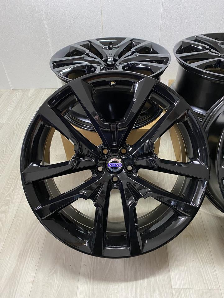 NEU Original Volvo XC60 II 22 Zoll 5-Doppelspeichen-Design Felgen Alufelgen Schwarz 31454323