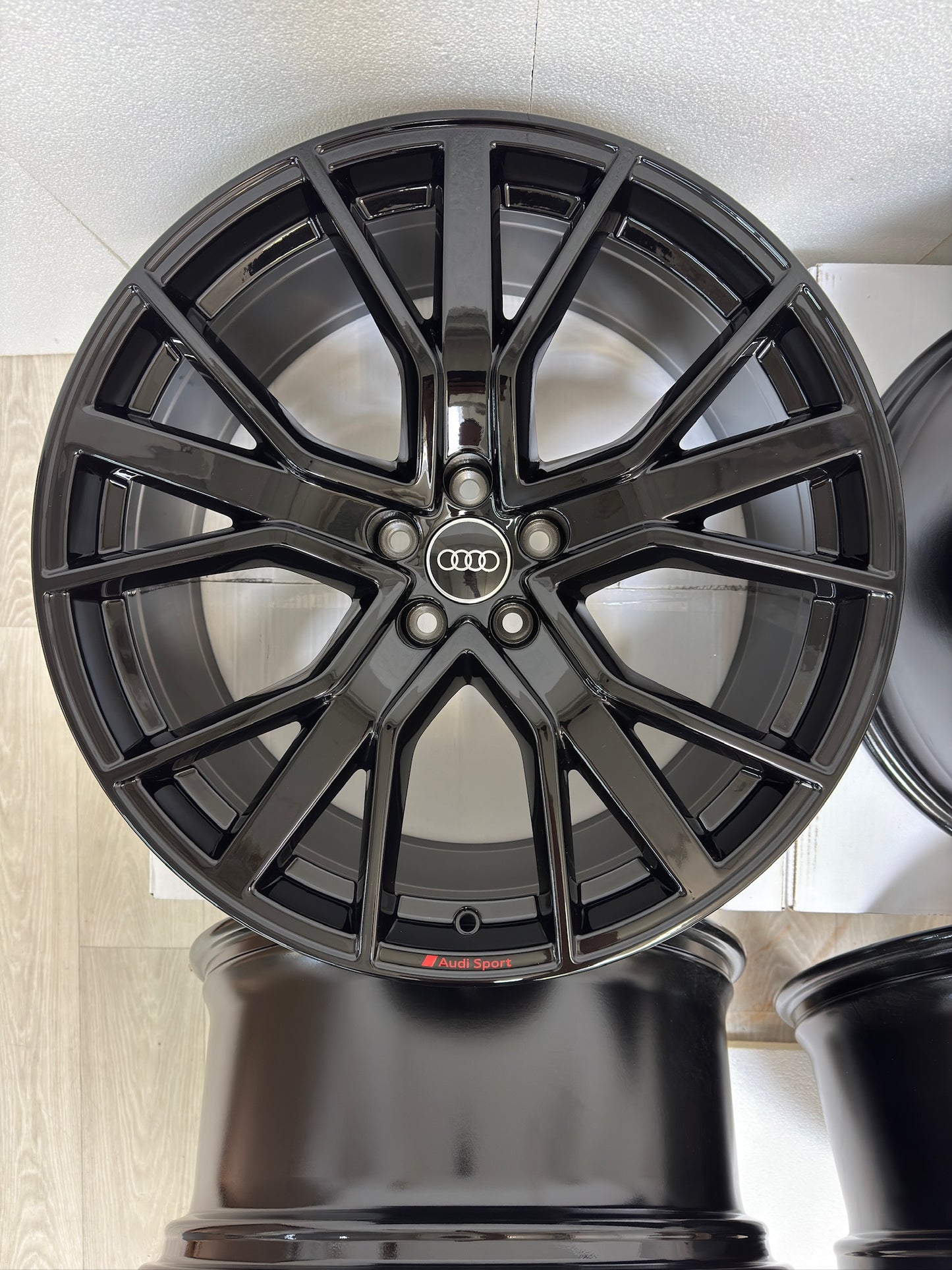 NEU* Original Audi Q8 e-tron GE 21 Zoll Competition Felgen Alufelgen 4KE601025C 9,5x21 ET36 Sportback Sport S-Line Edition 5x112 Black Edition Schwarz Hochglanz SUV Felgensatz MwSt. ausweisbar