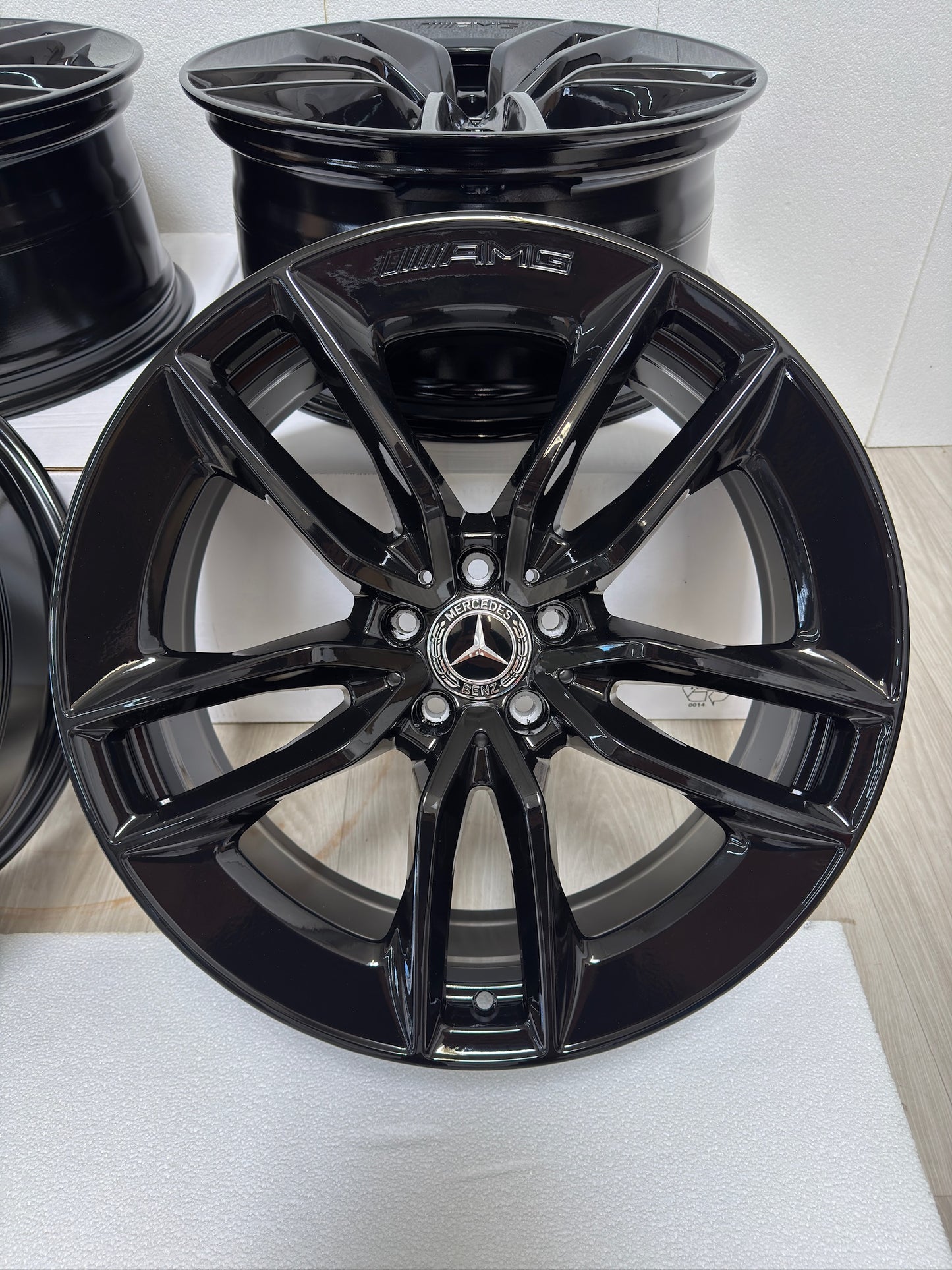 NEU* Original Mercedes CLS 53 AMG 4MATIC+ 20 Zoll Felgen Alufelgen A2574013100 A2574012200 Black-Edition Schwarz 8x20 ET10 9x20 ET28 Coupé Cabriolet Doppelspeiche Felgensatz MwSt.
