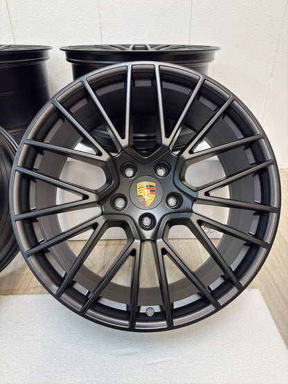 NEU* Original Porsche Cayenne SUV E3 21 Zoll RS Spyder Felgen Alufelgen Schwarz Seidenglanz 9Y0601025BF 9Y060125L 9Y0601025BG PO536 9YA 9,5x21 ET46 11x21 ET58 5x130 Sport Felgensatz MwSt. ausweisbar