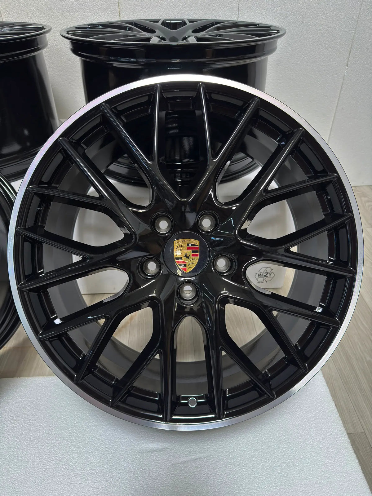 NEU* Original Porsche Panamera II G2 971 III G3 976 21 Zoll Sport Design Felgen Alufelgen 971601025D 971601025K 9,5x21 ET71 11,5x21 ET69 5x130 Turismo Limousine Schwarz Felgensatz MwSt.