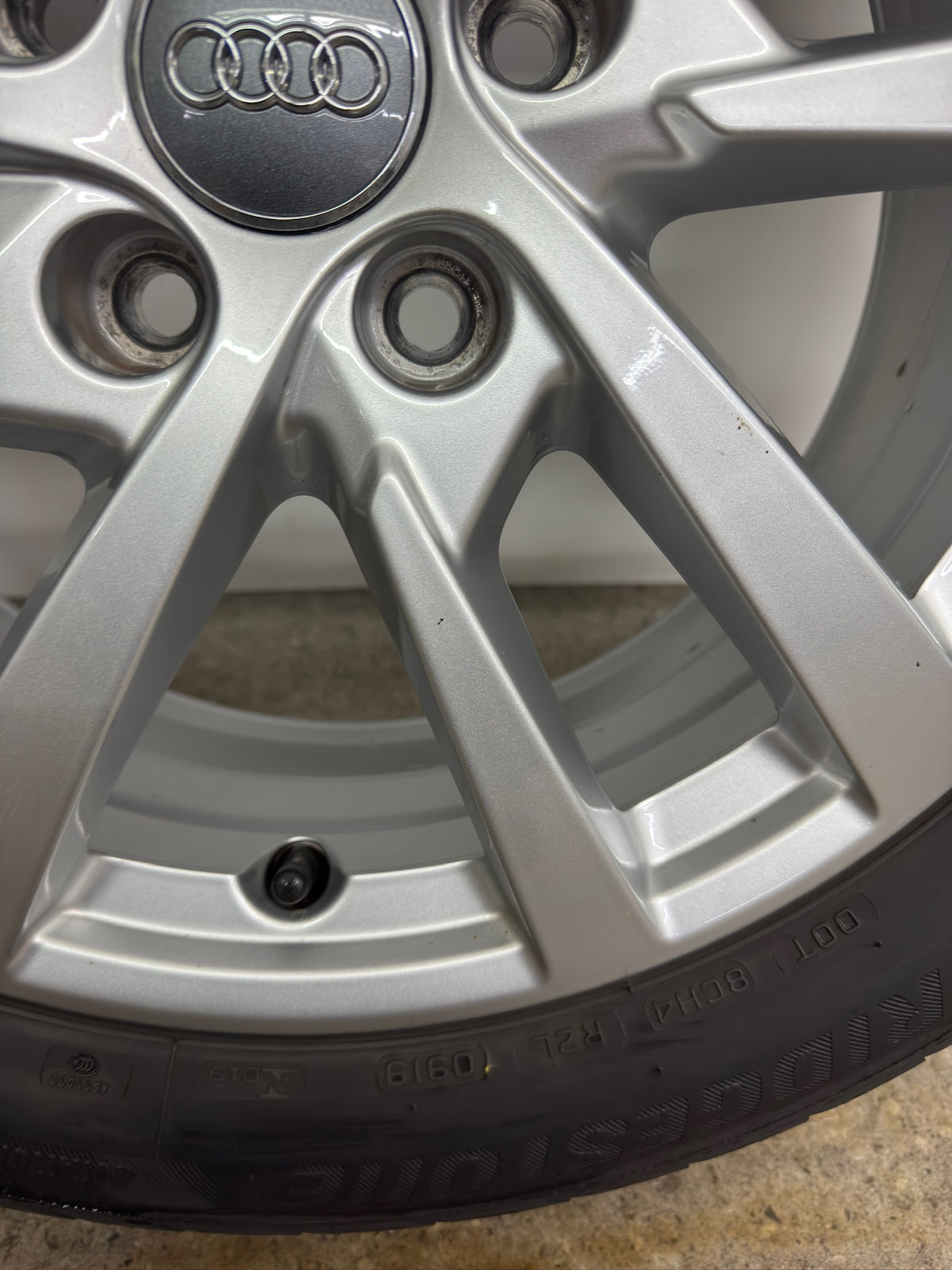 Original Audi A3 S3 8V 17 Zoll Winterräder Winterreifen Felgen 8V0601025DH 205/50 R17 93H 5x112 Alufelgen 6x17 ET48 Silber Limousine Sportback Winterradsatz M+S MwSt.