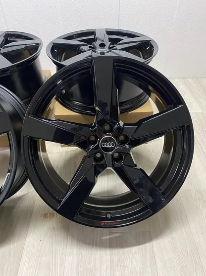 NEU* Original Audi Q5 SQ5 FY Sportback 21 Zoll Felgen 5 Arm Polygon Blade Alufelgen 80A601025AR SUV 8,5x21 ET34 S-Line Black Edition Schwarz Hochglanz Audi Sport Beschriftung Felgensatz