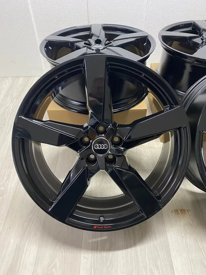 NEU* Original Audi Q5 SQ5 FY Sportback 21 Zoll Felgen 5 Arm Polygon Blade Alufelgen 80A601025AR SUV 8,5x21 ET34 S-Line Black Edition Schwarz Hochglanz Audi Sport Beschriftung Felgensatz