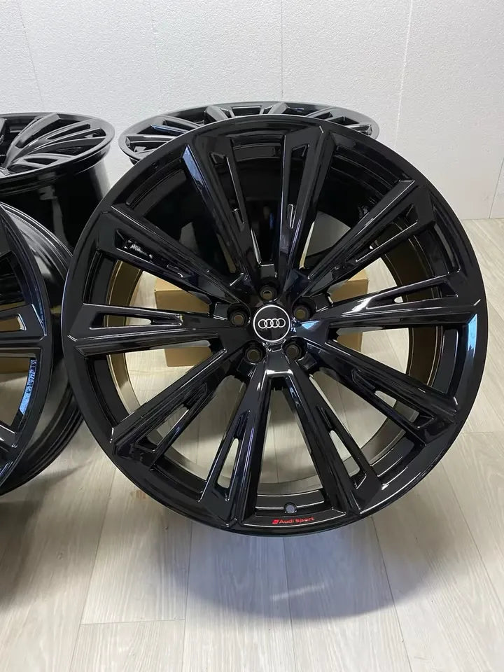 NEU* Original Audi Q8 SQ8 23 Zoll Felgen Alufelgen 4M8601025AT 4M8601025R 10x23 ET15 5x112 Audi Sport Black Edition Schwarz Hochglanz 4M8 10-Speichen-Trapezoid-Design Facelift