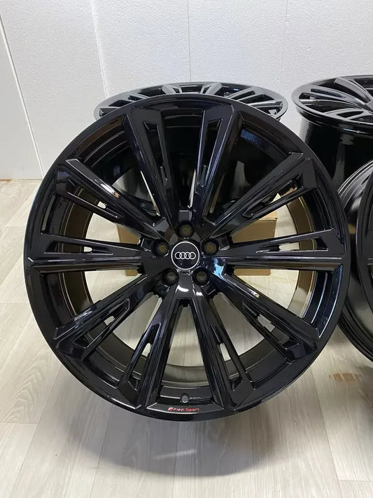 NEU* Original Audi Q8 SQ8 23 Zoll Felgen Alufelgen 4M8601025AT 4M8601025R 10x23 ET15 5x112 Audi Sport Black Edition Schwarz Hochglanz 4M8 10-Speichen-Trapezoid-Design Facelift