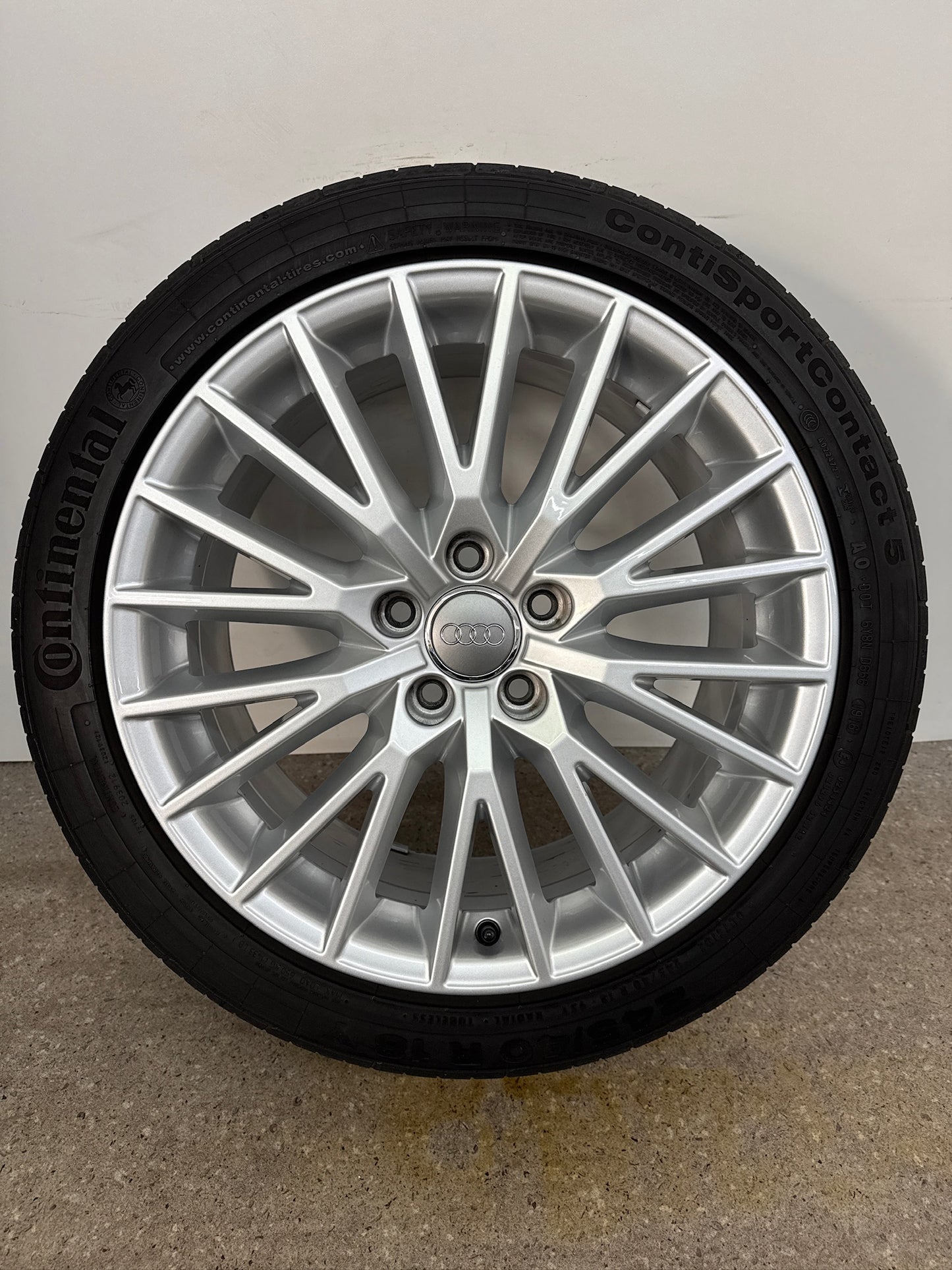 Original Audi TT TTS FV 8S 18 Zoll Felgen Alufelgen 8S0601025D S-Line 8Jx18H2 ET50 Sport Felgensatz Silber Coupé Roadster Facelift