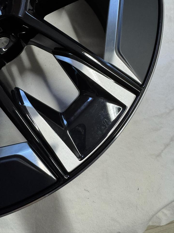 Neuw. Original BMW 5er G30 G31 1001i Styling 20 Zoll BMW INDIVIDUAL Felgen Alufelgen 6895212 6895213