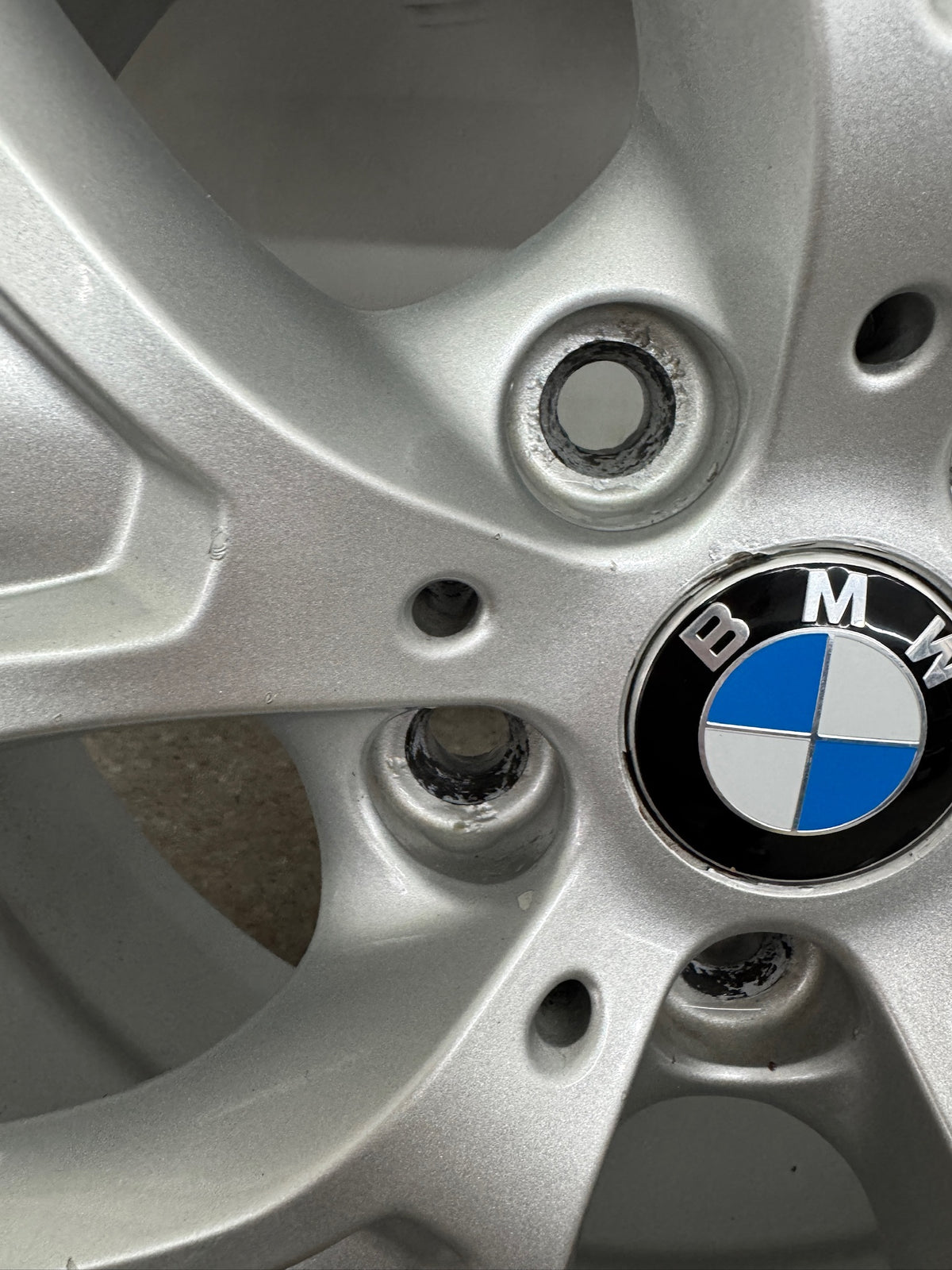 Original BMW X1 F48 X2 F39 Sty. 574 17 Zoll Felgen Alufelgen REIFEN ABGEFAHREN 6856076 Styling RDKS RDCi 205/60 R17 93H 5x112 6,5x17 IS39 ET39 SUV Silber Felgensatz