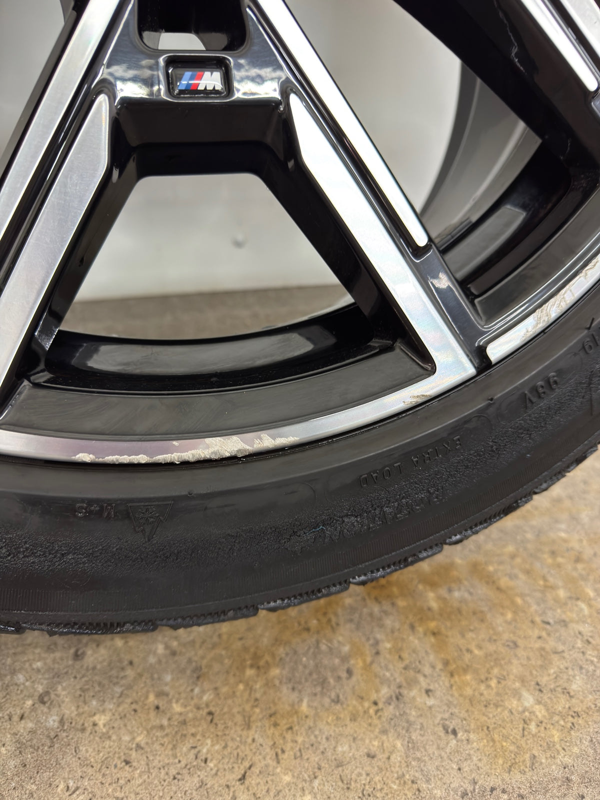 Original BMW i4 G26 Gran Coupé 19 Zoll M 859M Winterräder Winterreifen Felgen 8747304 5A50407 8747305 Alufelgen 245/40 R19 98V 255/40 R19 100V M+S Styling Schwarz Bicolor Winterradsatz MwSt.