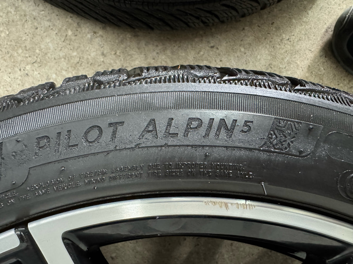 Original BMW i4 G26 Gran Coupé 19 Zoll M 859M Winterräder Winterreifen Felgen 8747304 5A50407 8747305 Alufelgen 245/40 R19 98V 255/40 R19 100V M+S Styling Schwarz Bicolor Winterradsatz MwSt.