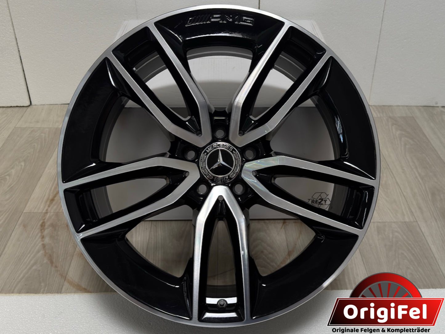 Original Mercedes E-Klasse W213 43 53 AMG 20 Zoll Felge A2134015000 Alufelge Einzelfelge W213 S213 C238 A238 9x20 ET49 Schwarz Glanzgedreht Limousine T-Modell Ersatzfelge