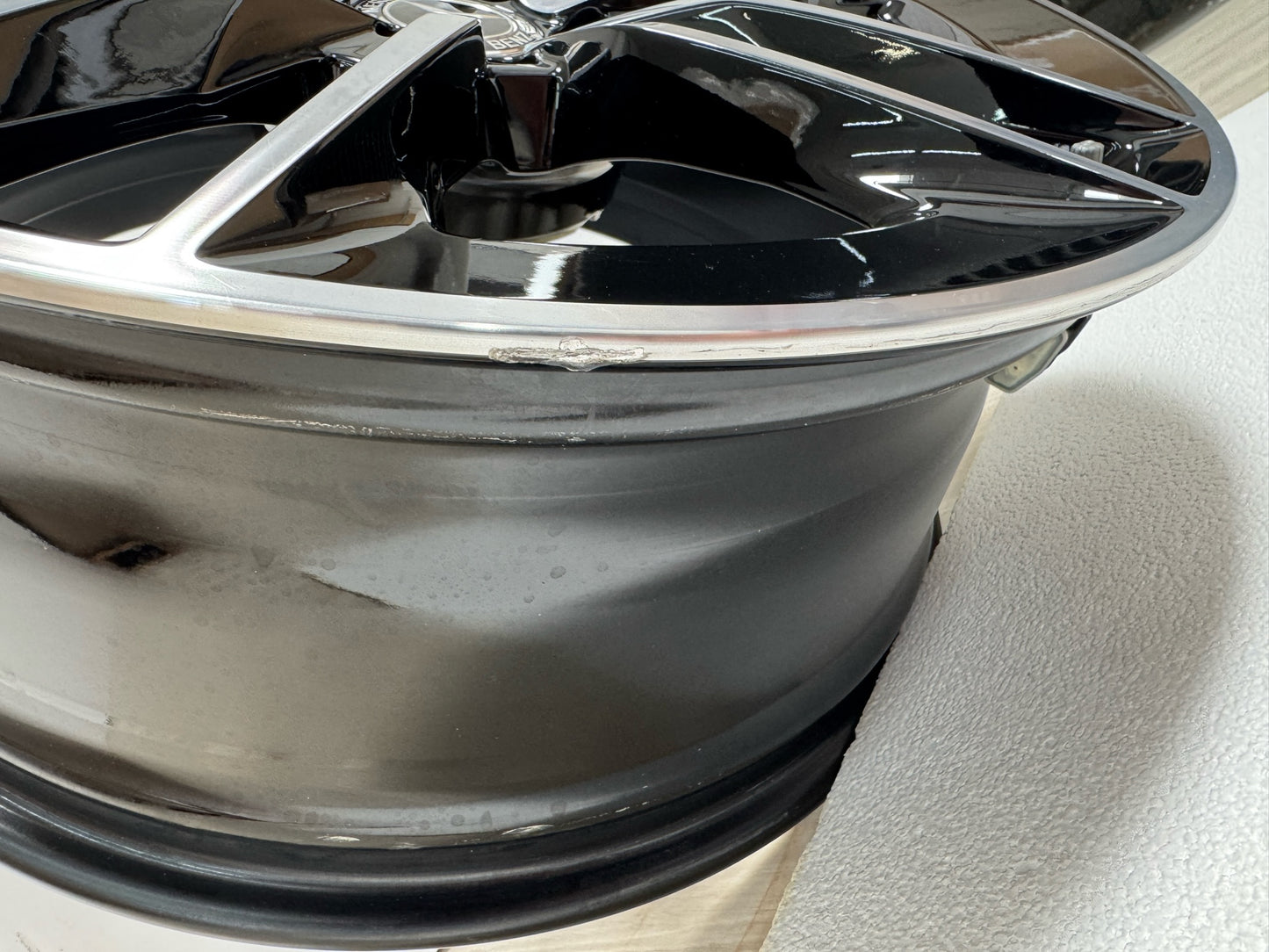 Original Mercedes E-Klasse W213 43 53 AMG 20 Zoll Felge A2134014900 Alufelge Einzelfelge W213 S213 C238 A238 8x20 ET20 Schwarz Glanzgedreht Limousine T-Modell Ersatzfelge