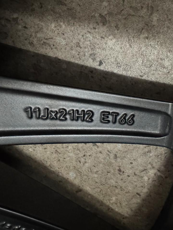 Original Porsche 911 992 Carrera 4S GTS 20 21 Zoll Winterreifen Winterräder Felgen
