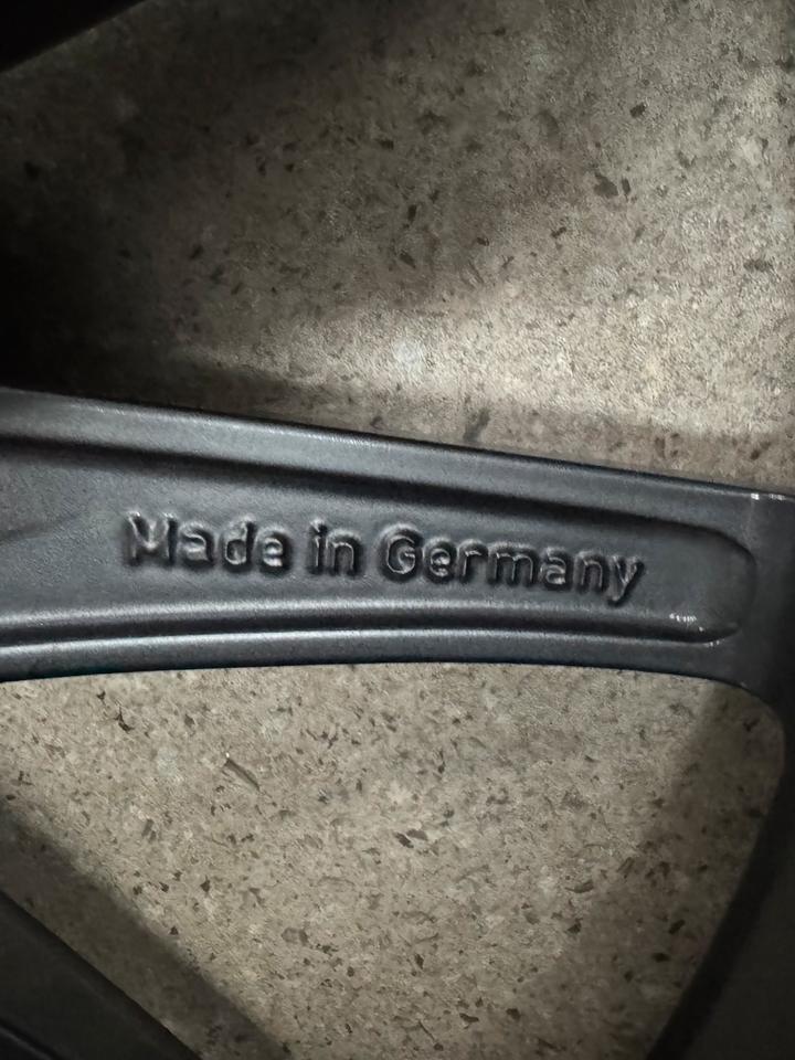 Original Porsche 911 992 Carrera 4S GTS 20 21 Zoll Winterreifen Winterräder Felgen