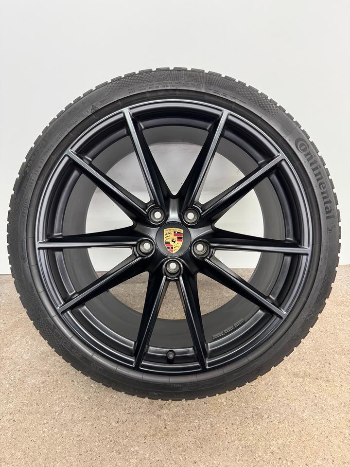 Original Porsche 911 992 Carrera 4S GTS 20 21 Zoll Winterreifen Winterräder Felgen