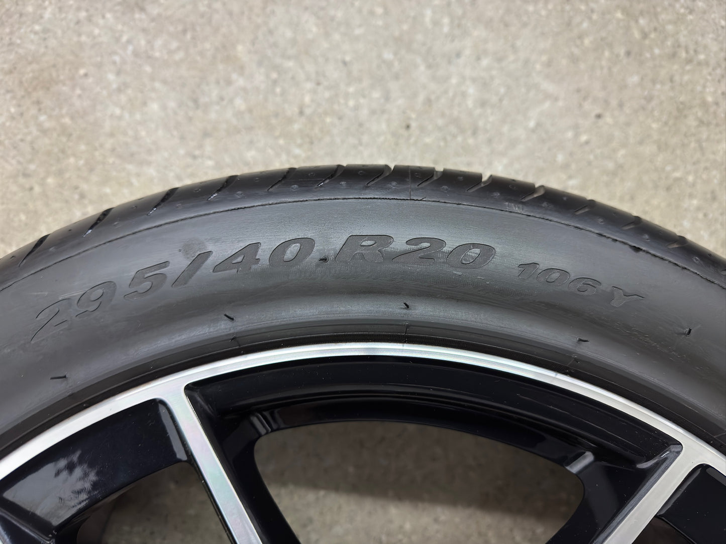 Original Porsche Macan II 2 III 3 20 Zoll Sommerräder Sommerreifen Felgen Alufelgen 95B601025EJ 95B601025EK 265/45 R20 104Y 295/40 R20 106Y Sport