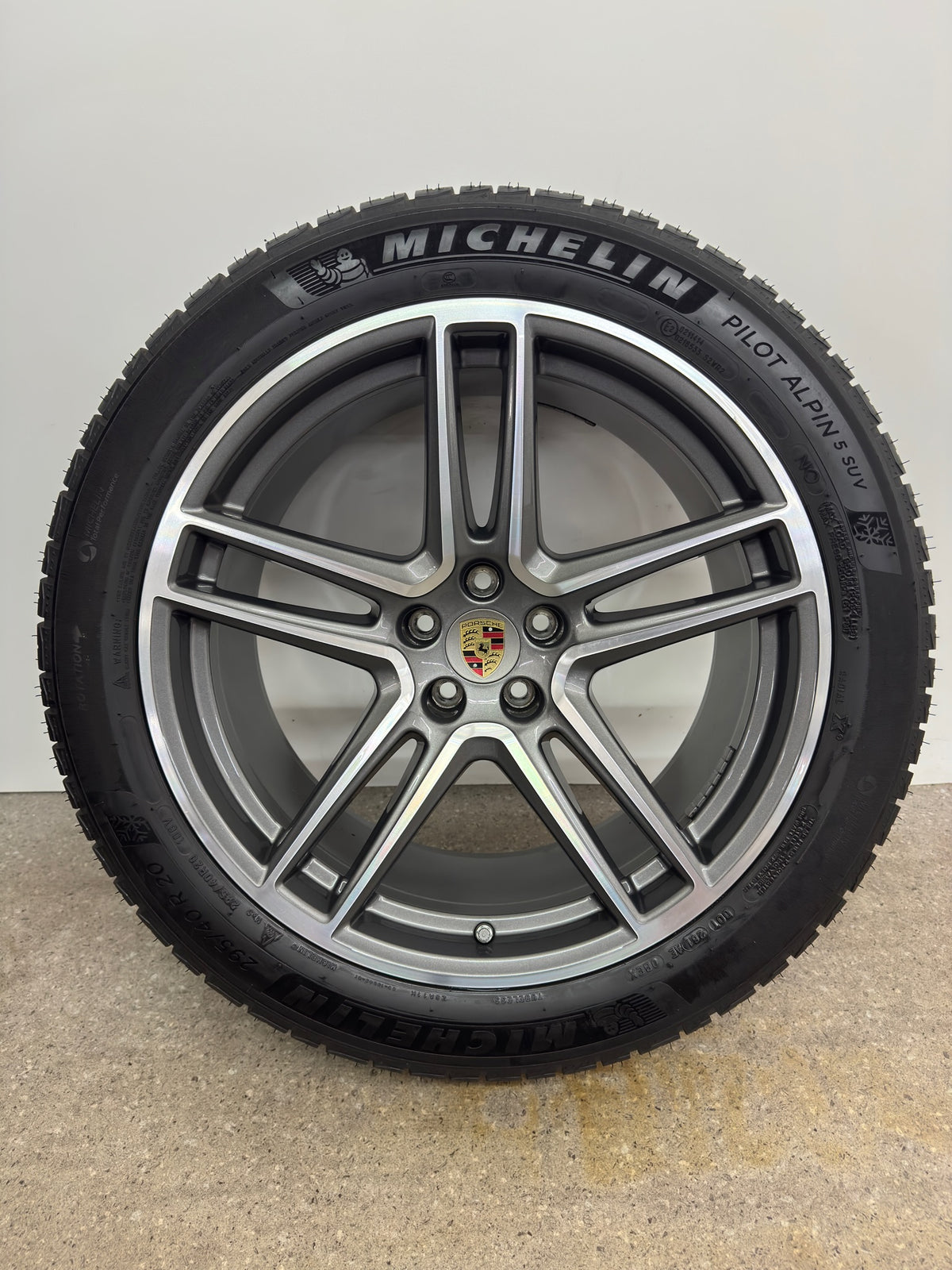 WIE NEU DOT23 Original Porsche Macan II 2 III 3 20 Zoll Winterräder Winterreifen Felgen Alufelgen 95B601025DG 95B601025DH 265/45 R20 104V 295/40 R20 106V Sport Exclusive Bicolor SUV M+S