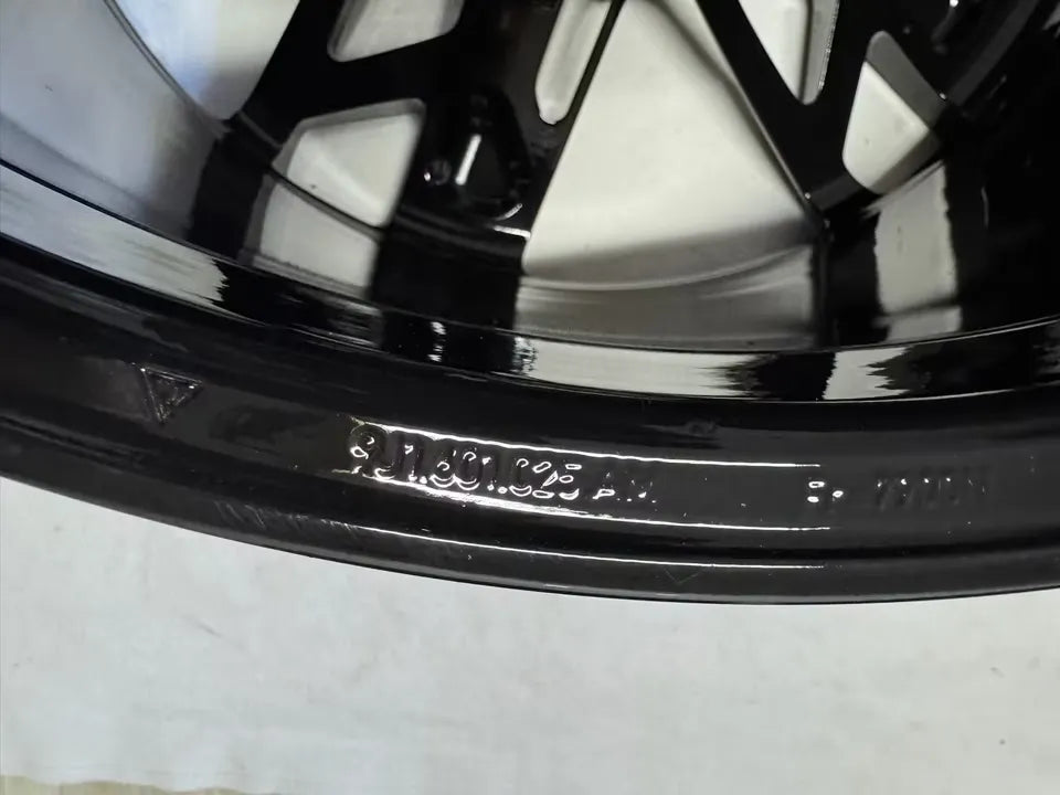 NEU* Original Porsche Taycan 21 Zoll Cross Turismo Felgen Alufelgen 9J1601025AL 9J1601025AM 9,5x21 ET60 11,5x21 ET66 Turbo S GTS GT 4 S Aero Cross Turismo Sport Felgensatz 9J1 Schwarz MwSt.