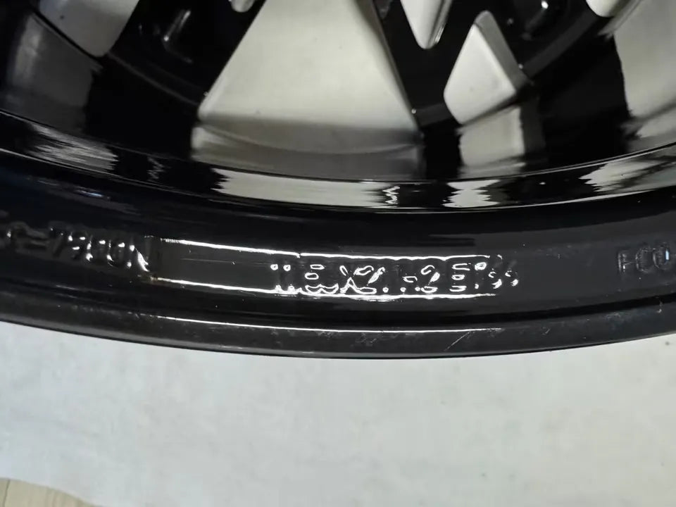 NEU* Original Porsche Taycan 21 Zoll Cross Turismo Felgen Alufelgen 9J1601025AL 9J1601025AM 9,5x21 ET60 11,5x21 ET66 Turbo S GTS GT 4 S Aero Cross Turismo Sport Felgensatz 9J1 Schwarz MwSt.