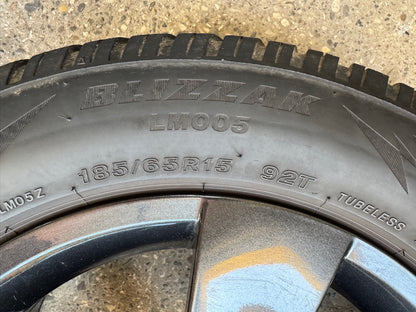 Original Skoda Fabia IV 4 PJ 15 Zoll Hadar Winterräder Winterreifen Felgen 6VA601025 Alufelgen Schwarz 185/65 R15 92T M+S Bridgestone Limousine Winterradsatz MwSt.