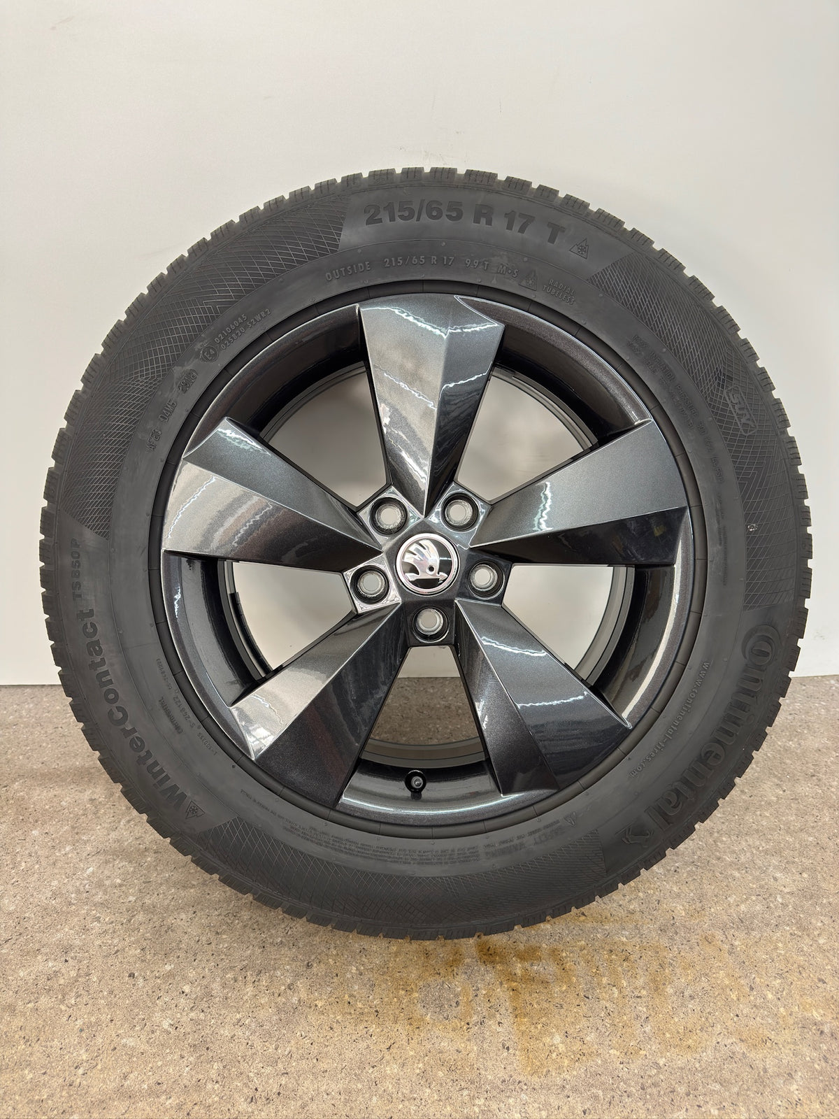 Original Skoda Kodiaq I 1 NS II 2 PS 17 Zoll Nanuq Winterräder Winterreifen Felgen 565601025AA Alufelgen 6,5x17 ET38 5x112 215/65 R17 103H M+S Winterradsatz Schwarz SUV