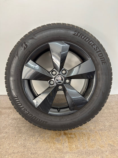 Original Skoda Kodiaq I 1 NS II 2 PS 17 Zoll Nanuq Winterräder Winterreifen Felgen 565601025AA Alufelgen 6,5x17 ET38 5x112 215/65 R17 103H M+S Winterradsatz Schwarz SUV