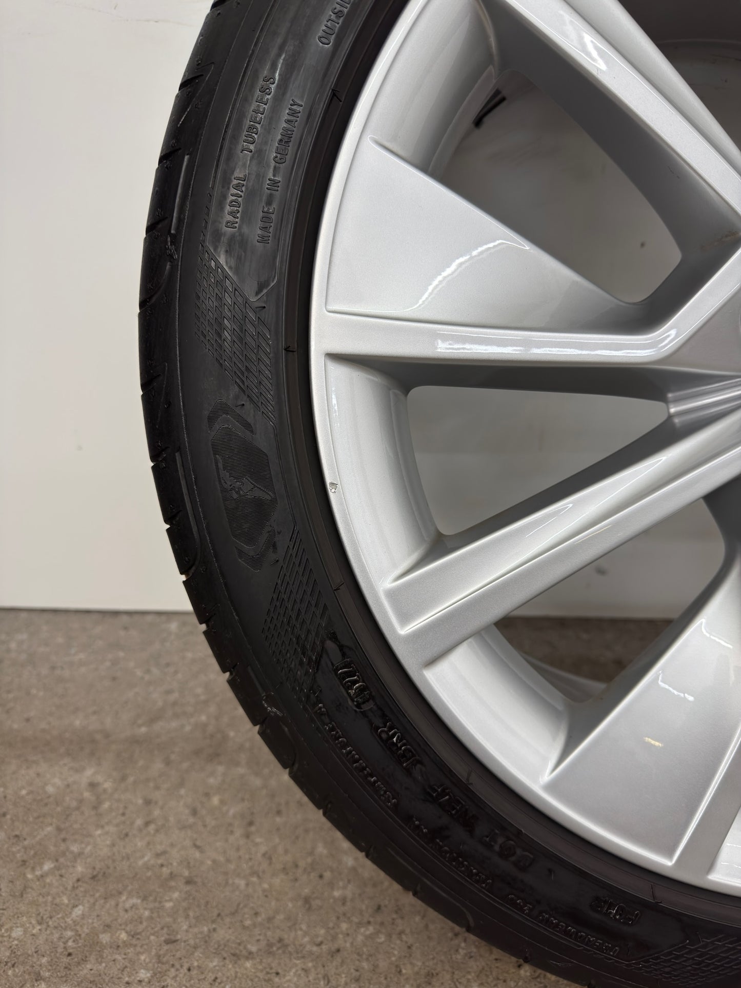 Original Skoda Octavia IV NX 18 Zoll Braga Sommerräder 5E3601025K (Scout) Sommerreifen Felgen Alufelgen 5E3601025L 225/45 R18 91Y Offroad Sommerkomplettradsatz