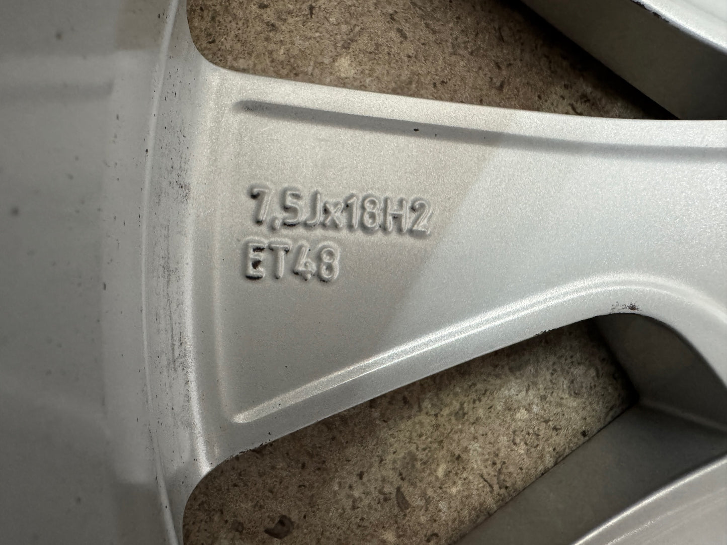 Original Skoda Octavia IV NX 18 Zoll Braga Sommerräder 5E3601025K (Scout) Sommerreifen Felgen Alufelgen 5E3601025L 225/45 R18 91Y Offroad Sommerkomplettradsatz