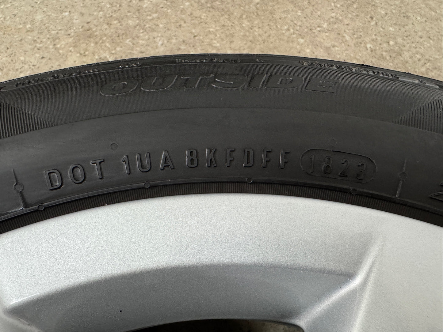 Original VW Golf VIII 8 CD 16 Zoll Norfolk Sommerräder Sommerreifen Felgen 5H0601025 Alufelgen 205/55 R16 91V 7x16 ET48 Silber 5x112