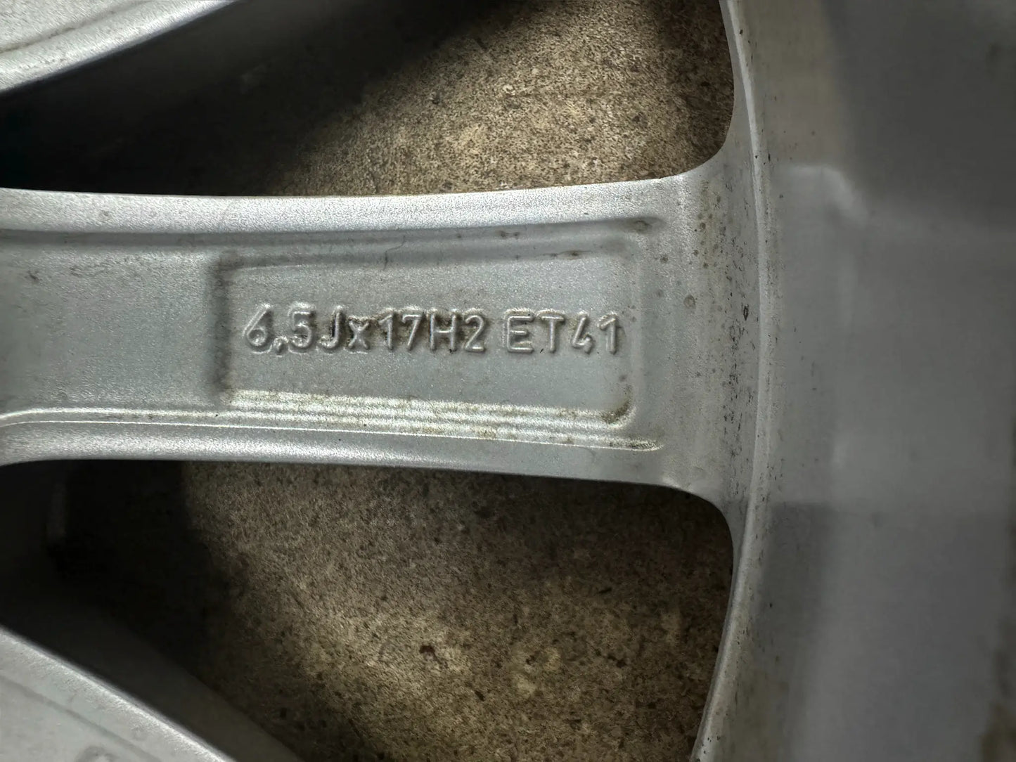 Original VW Passat B8 3G 17 Zoll Merano Winterräder Winterreifen Felgen 3G0071497C Alufelgen 215/55 R17 94H KBA50876 M+S Silber 6,5x17 ET41 5x112 Limousine Variant Winterradsatz