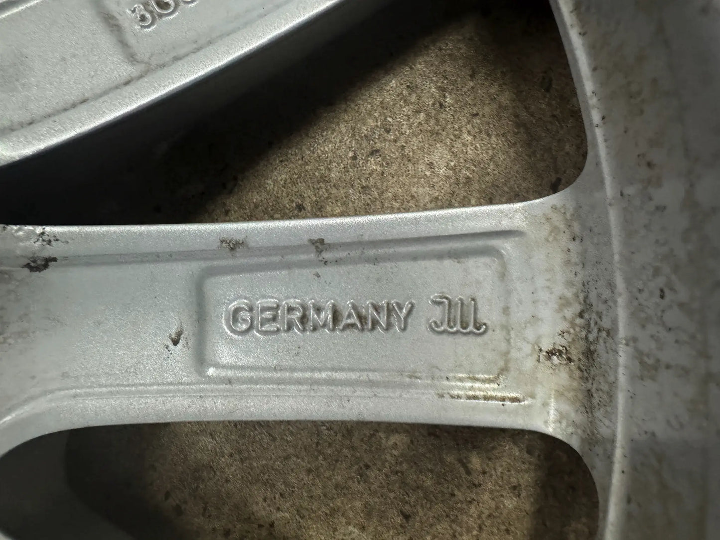 Original VW Passat B8 3G 17 Zoll Merano Winterräder Winterreifen Felgen 3G0071497C Alufelgen 215/55 R17 94H KBA50876 M+S Silber 6,5x17 ET41 5x112 Limousine Variant Winterradsatz