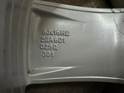 Original VW T-Roc 2GA A1 16 Zoll Corvara Felgen Alufelgen 2GA601025Q 2GA071496A Silber 6x16 ET43 Cabriolet 5x112 M+S SUV Felgensatz (REIFEN ABGEFAHREN, NUR TRANSPORTSCHUTZ MwSt.