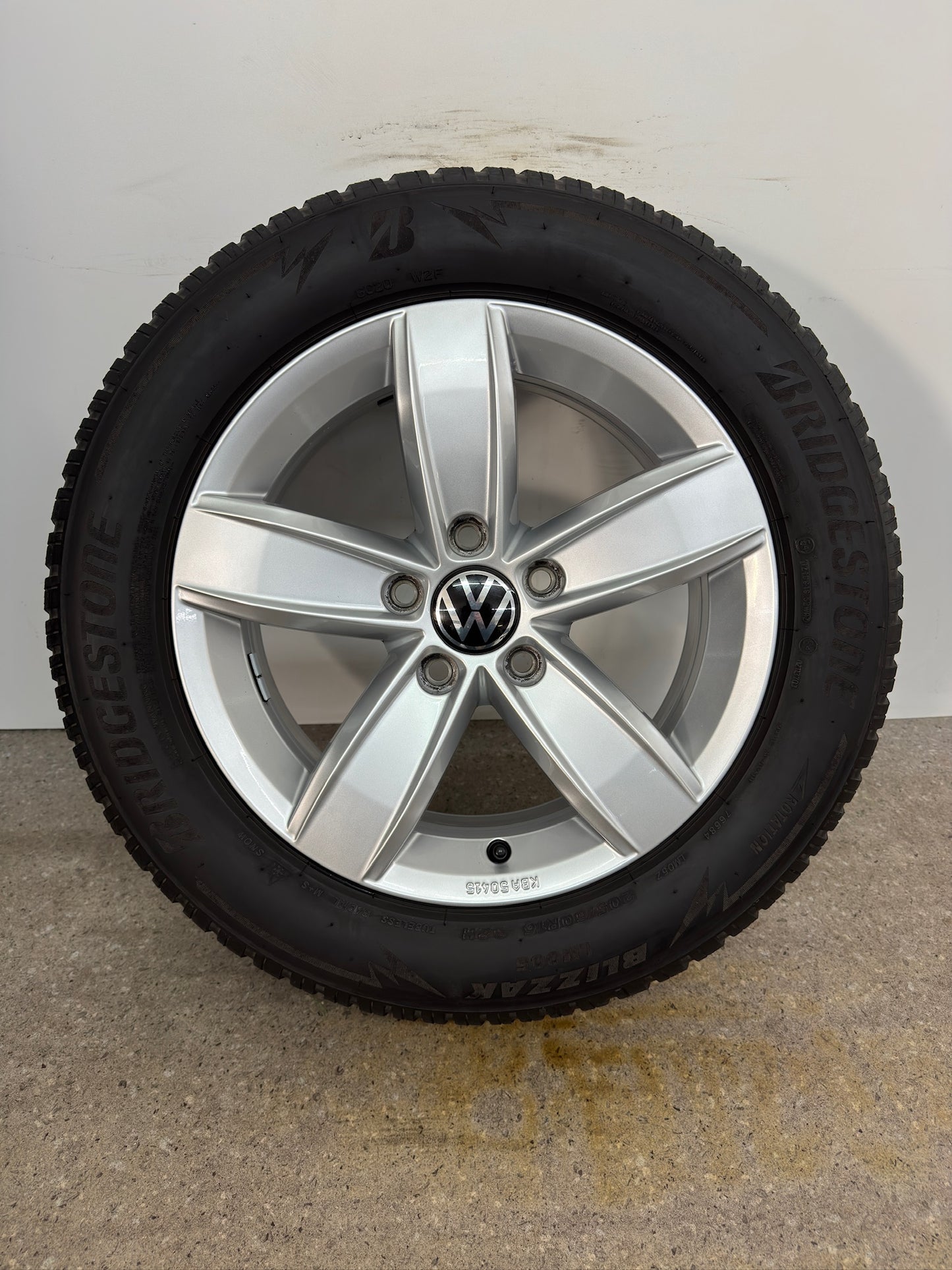 Original VW T-Roc 2GA A1 16 Zoll Corvara Winterräder Winterreifen Felgen 2GA601025Q 2GA071496A Alufelgen 205/60 R16 92H 6x16 ET43 Cabriolet 5x112 M+S SUV Winterradsatz MwSt.