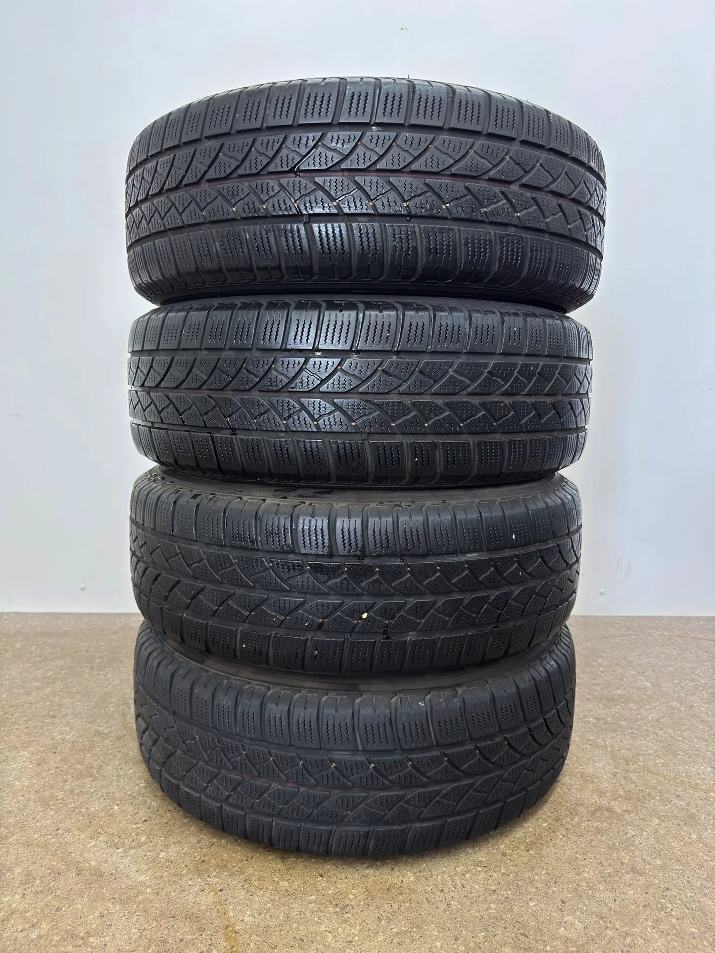 Original VW T5 T6 Transporter Kastenwagen 16 Zoll Winterräder Winterreifen Felgen 7H0601027D Stahlfelgen 6,5x16 ET51 215/65 R16 C 106 104T KBA 44544 5x120 Winterradsatz M+S