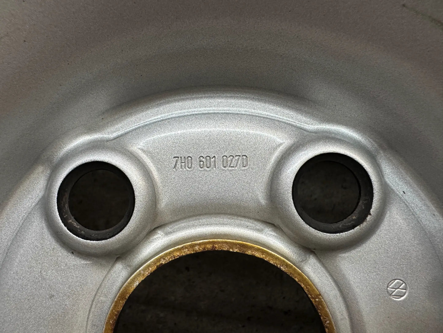 Original VW T5 T6 Transporter Kastenwagen 16 Zoll Winterräder Winterreifen Felgen 7H0601027D Stahlfelgen 6,5x16 ET51 215/65 R16 C 106 104T KBA 44544 5x120 Winterradsatz M+S