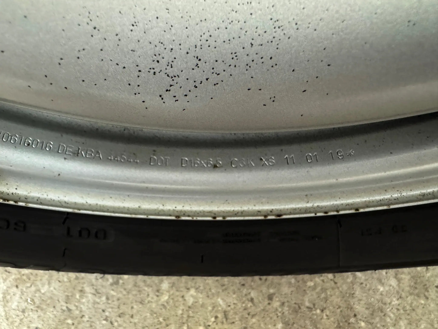 Original VW T5 T6 Transporter Kastenwagen 16 Zoll Winterräder Winterreifen Felgen 7H0601027D Stahlfelgen 6,5x16 ET51 215/65 R16 C 106 104T KBA 44544 5x120 Winterradsatz M+S