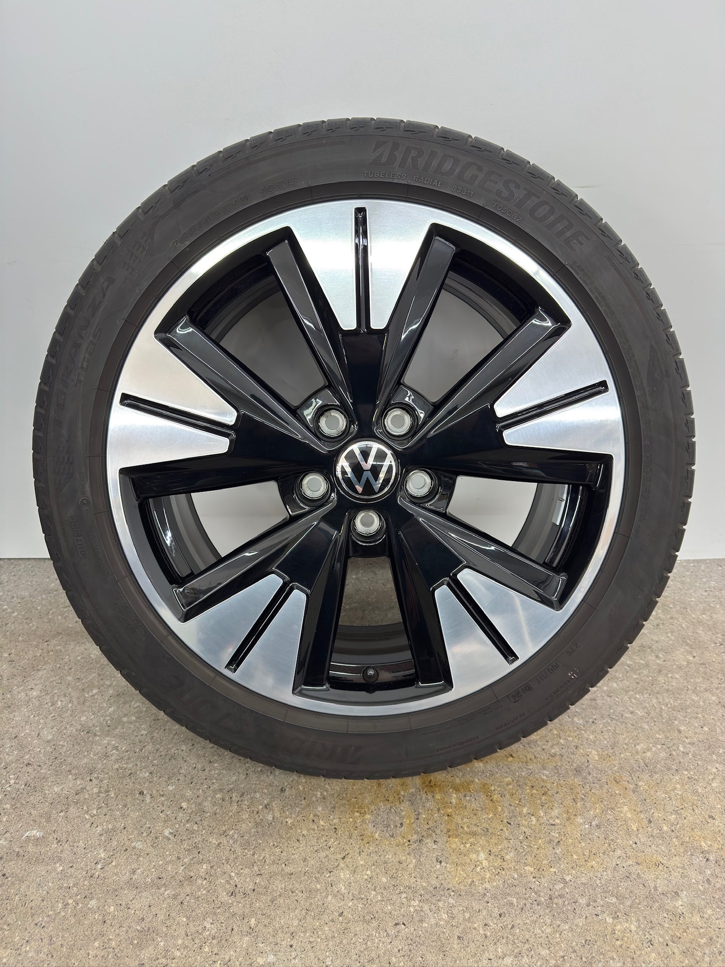 Original VW T7 Multivan Halmstad Sommerräder 7T0601025C 245/45 R19 Zoll Sommerreifen Felgen Alufelgen Bulli Van California Beach