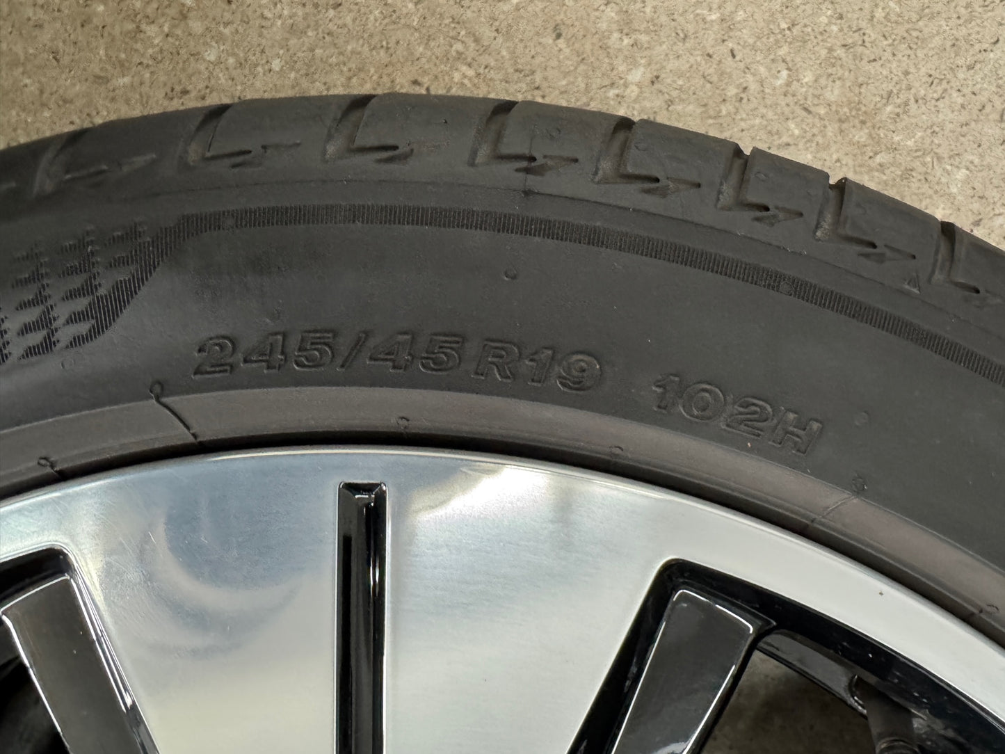 Original VW T7 Multivan Halmstad Sommerräder 7T0601025C 245/45 R19 Zoll Sommerreifen Felgen Alufelgen Bulli Van California Beach