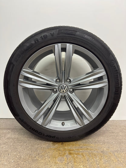 Original VW Tiguan II 2 Sebring 19 Zoll Sommerräder Sommerreifen Felgen 5NA601025E Alufelgen R-Line Allspace 255/45 R19 100V 5x112 8,5x19 ET38 SUV Anthrazit RDKS AD1 5NA 5N Sommerradsatz