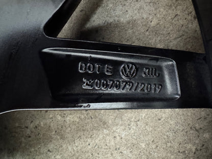 Top Zustand Original VW Tiguan R II 2 5N Estoril 21 Zoll Felgen 5NA601025AK Alufelgen AD1 5x112 8,5x21 ET38 MwSt. Brutto Felgensatz R-Line Volkswagen (REIFEN NUR TRANSPORTSCHUTZ)