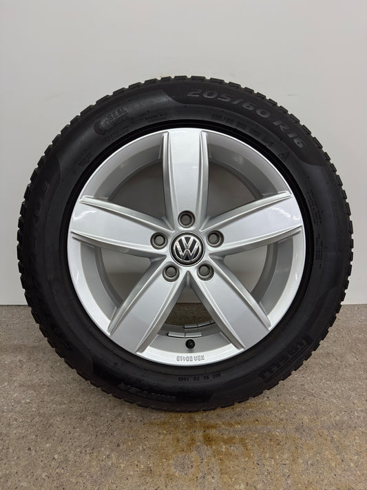 Original VW Touran II 2 5T 16 Zoll Corvara Winterräder Winterreifen Felgen 5TA071496 KBA50413 205/60 R16 96H M+S Alufelgen Silber 6,5x16 ET48 Winterradsatz MwSt.